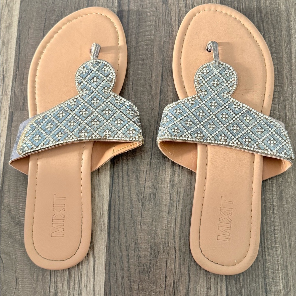 ⚠️Sandals with Diamonds⚠️